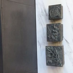 Hen-Feathers set of boxes